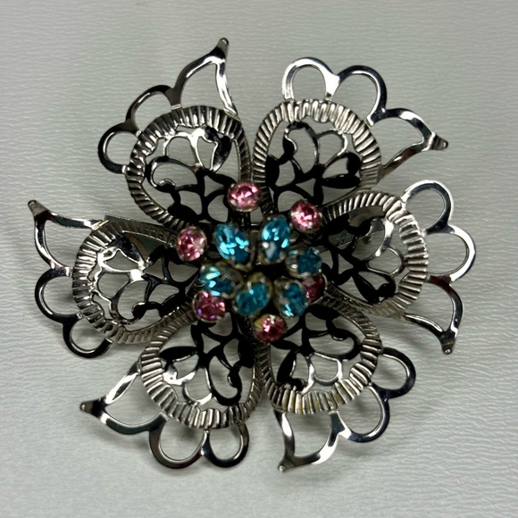 Bond Boyd Sterling Floral Brooch with Pink and Blue Stones - Picture 6 of 9